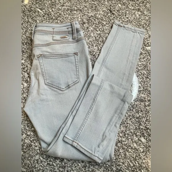 ⭐️ Prana Soma Jean Light Washed Blue Size 29 (8) stretch skinny womens jeans