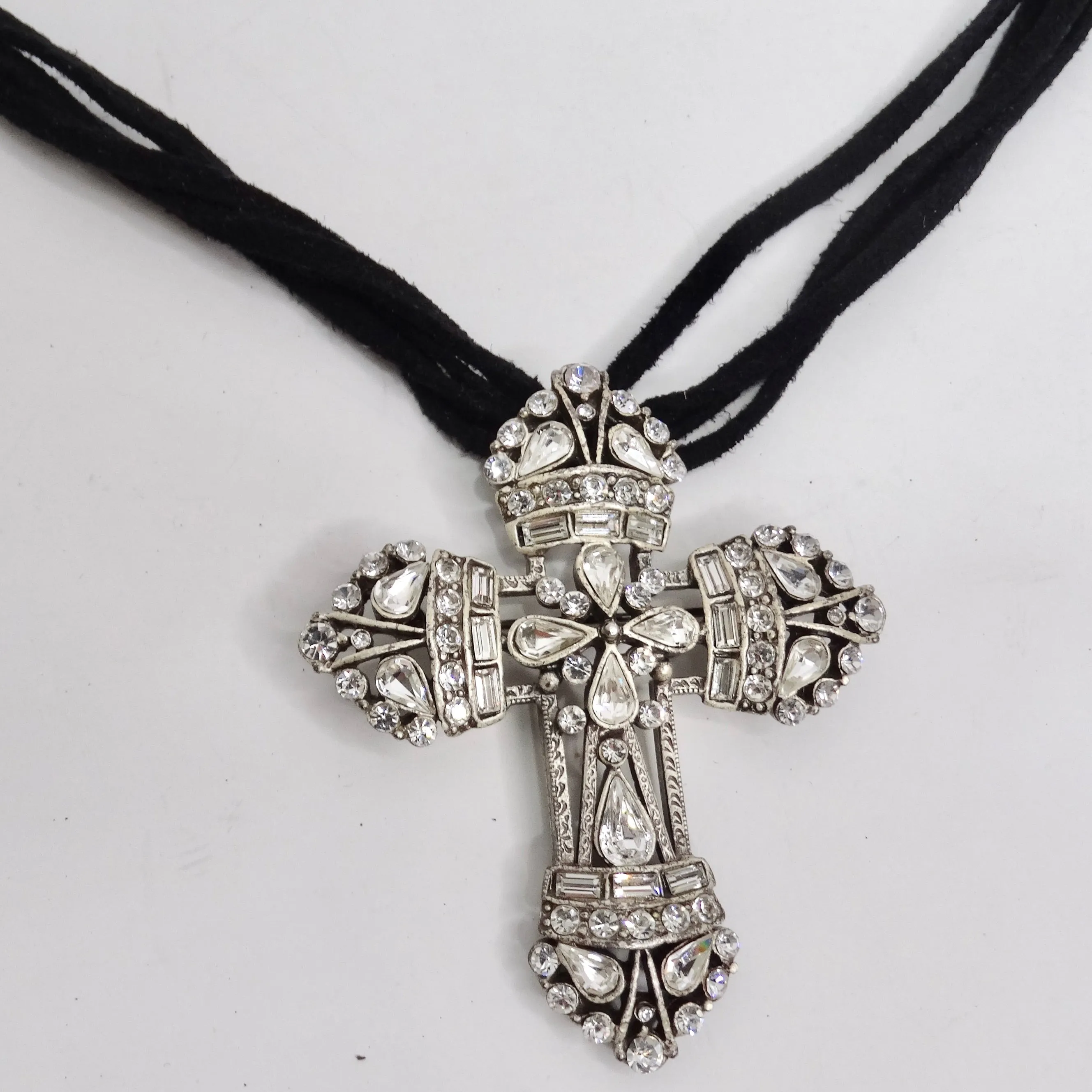 1990s Cross Pendent Adjustable Chord Necklace