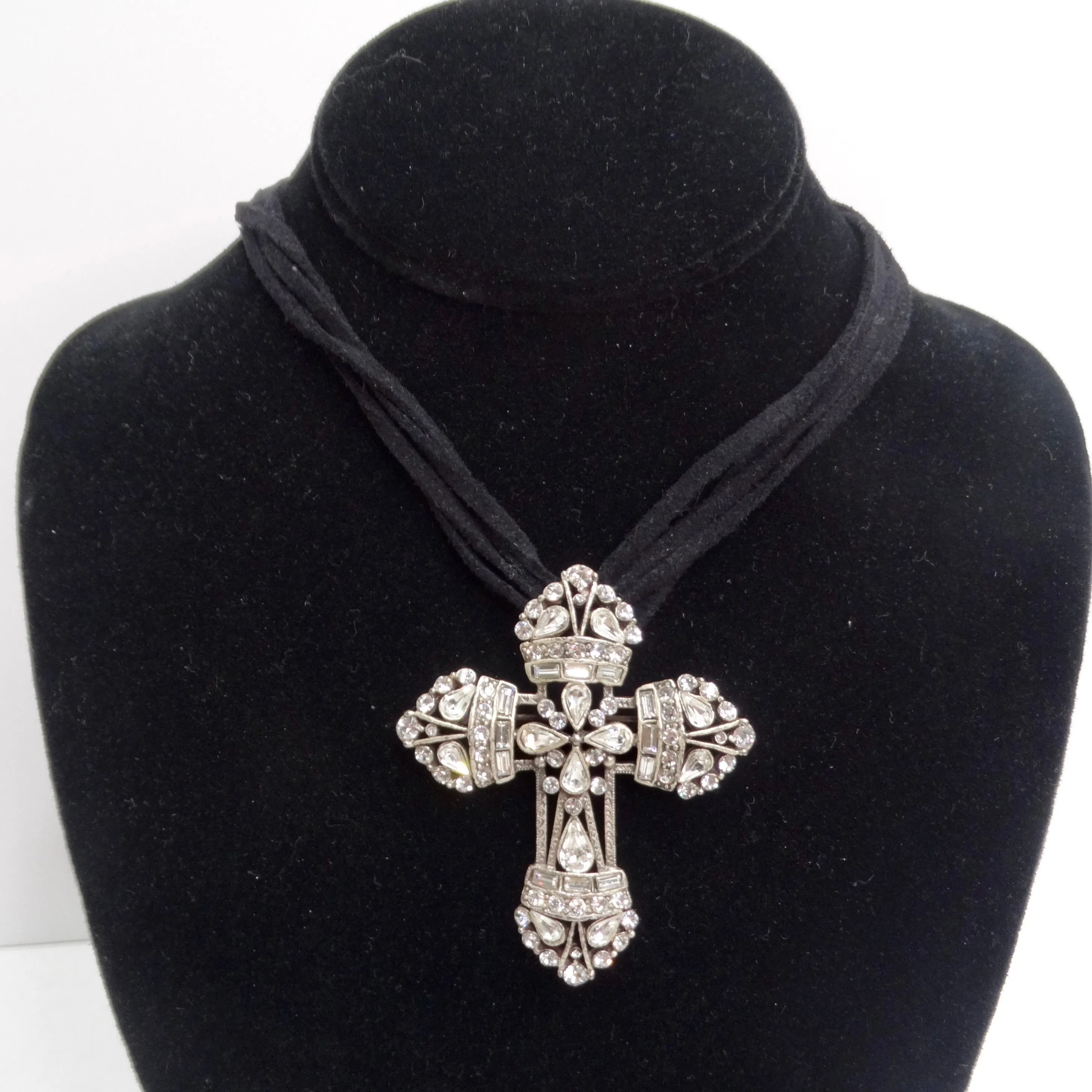 1990s Cross Pendent Adjustable Chord Necklace