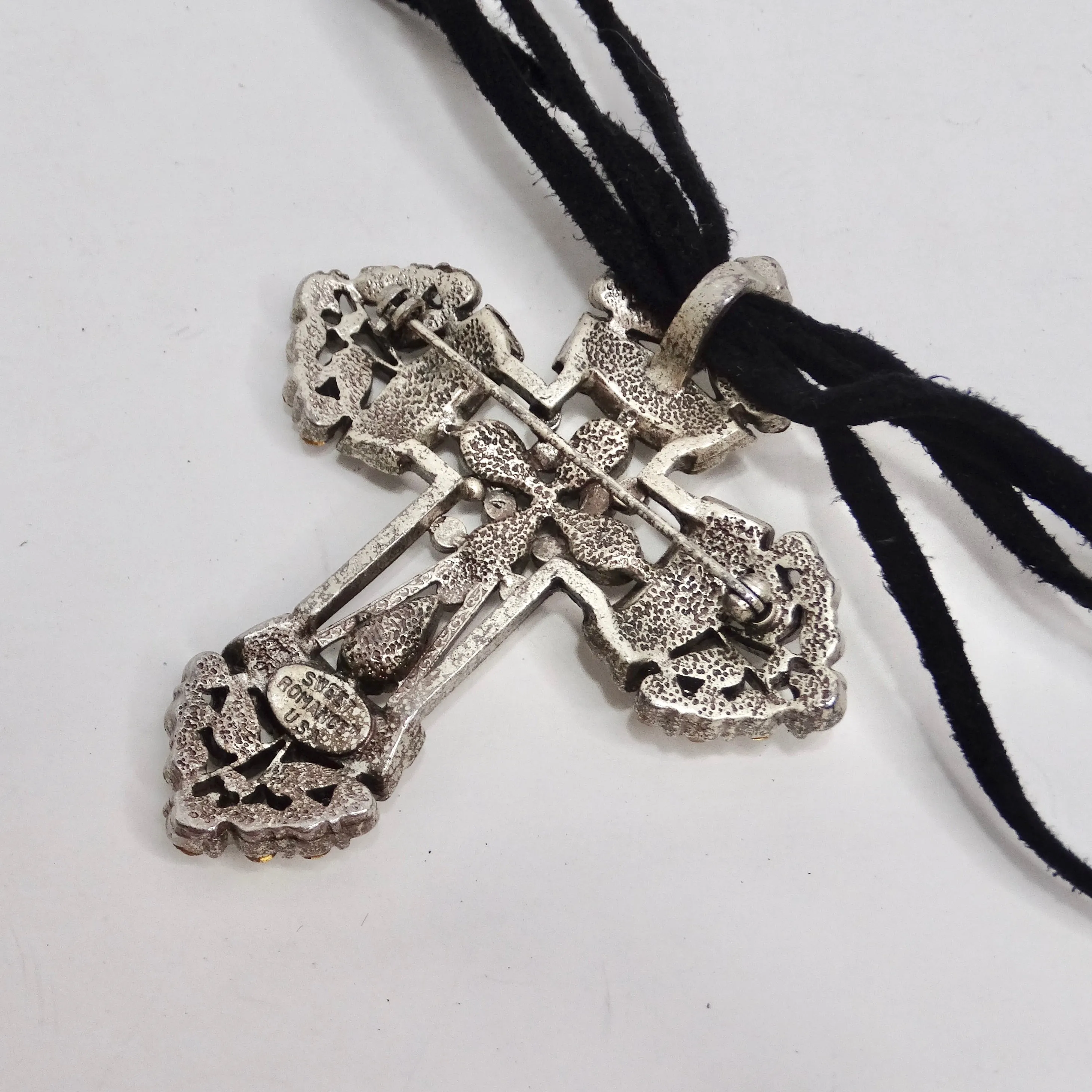 1990s Cross Pendent Adjustable Chord Necklace