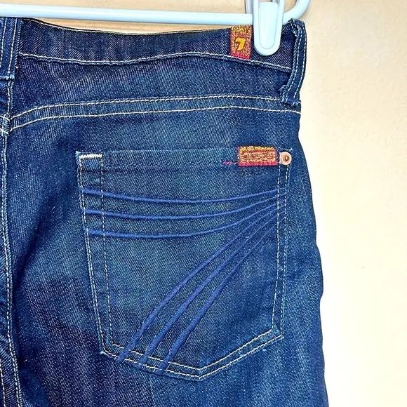 7 For All Mankind Womens Capri Jeans, Mid Rise Dojo, Dark Wash Denim, Size 28