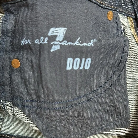 7 For All Mankind Womens Capri Jeans, Mid Rise Dojo, Dark Wash Denim, Size 28