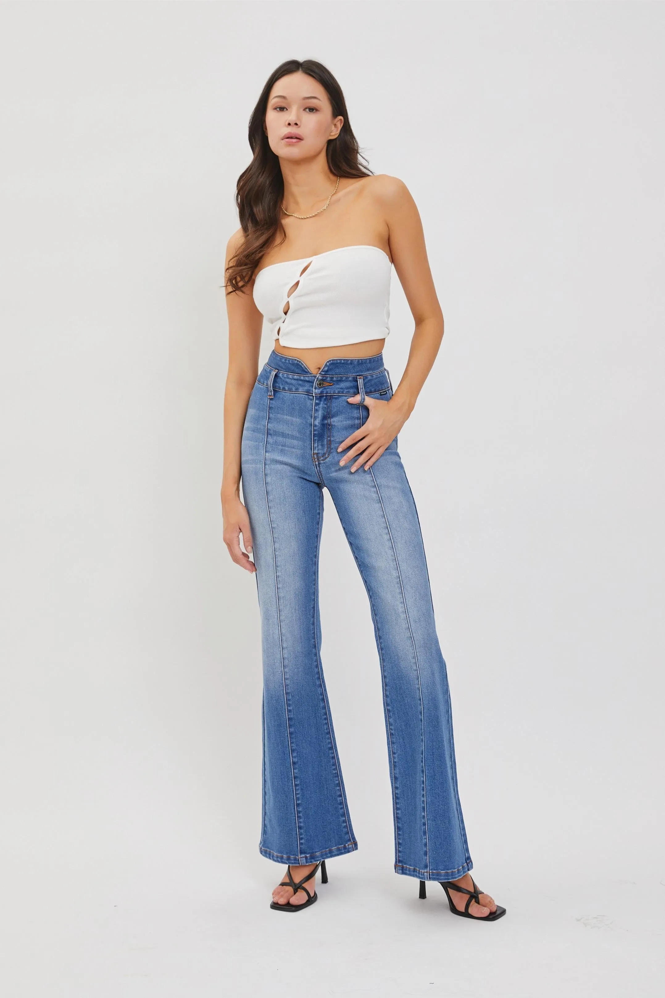 AM39178M SUPER HIGH RISE FLARE JEANS