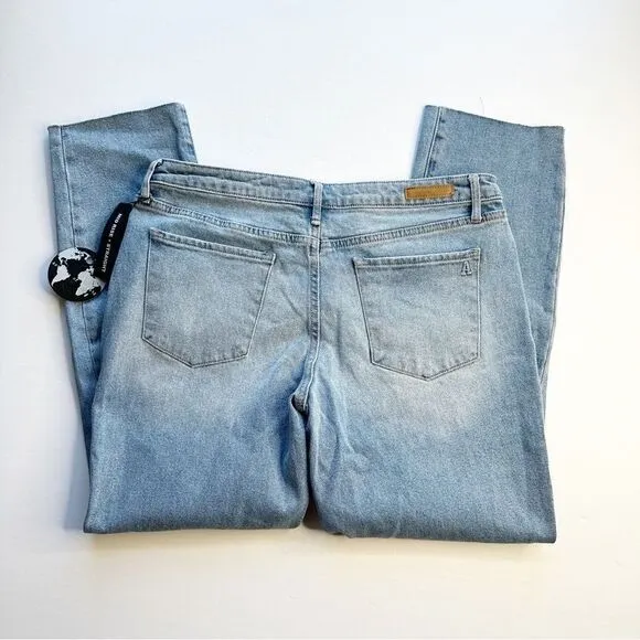 Articles of Society Rene Mid Rise Straight Crop Jeans Light Wash Blue Size 31