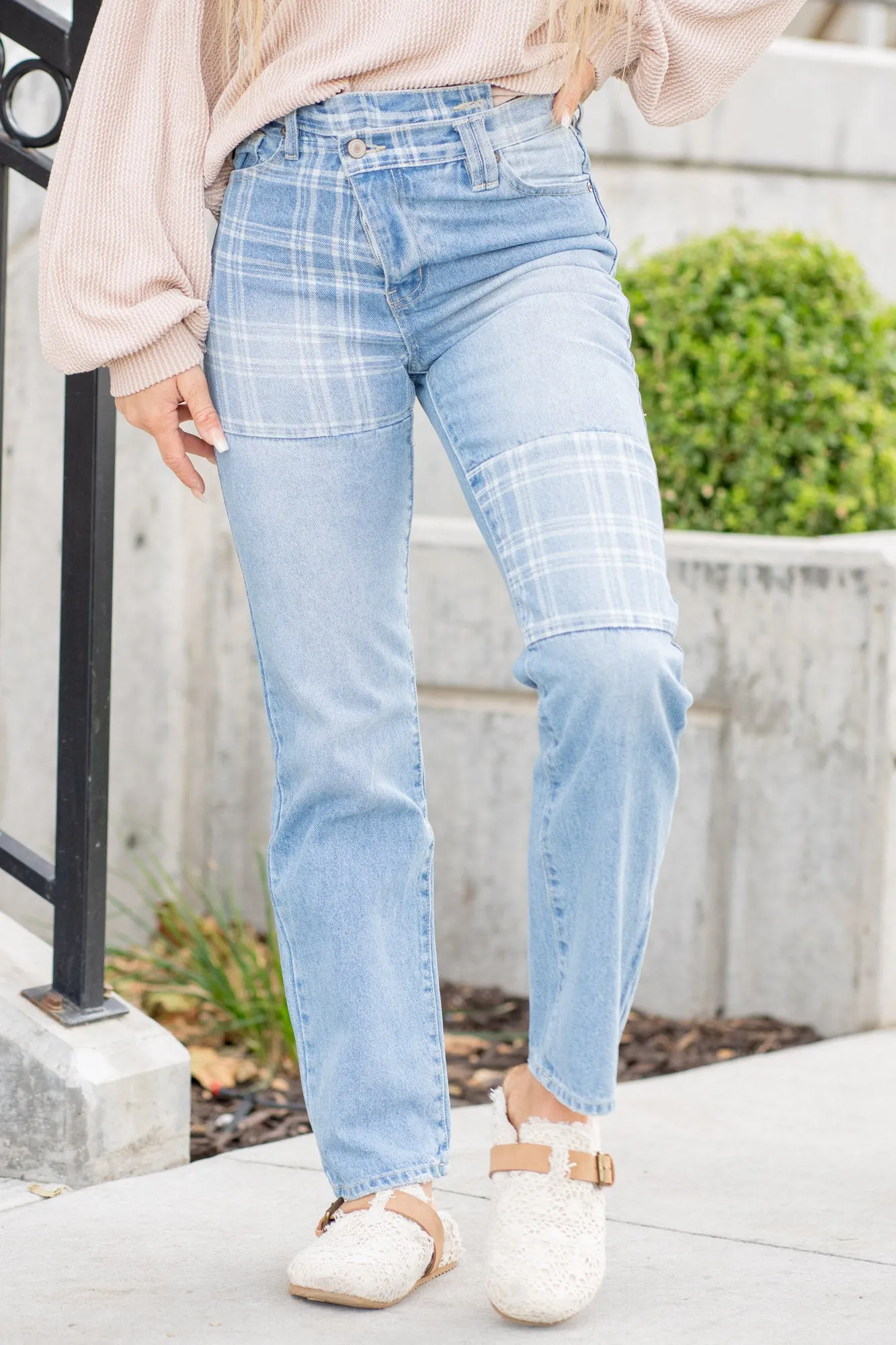 Aylin 90's Plaid Patch High Rise Boyfriend