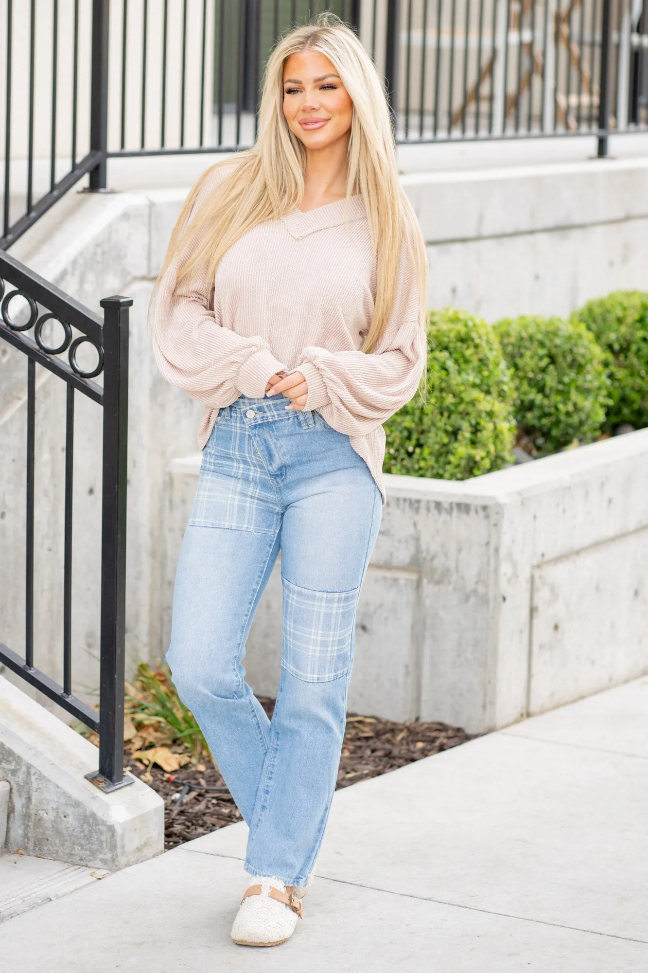Aylin 90's Plaid Patch High Rise Boyfriend