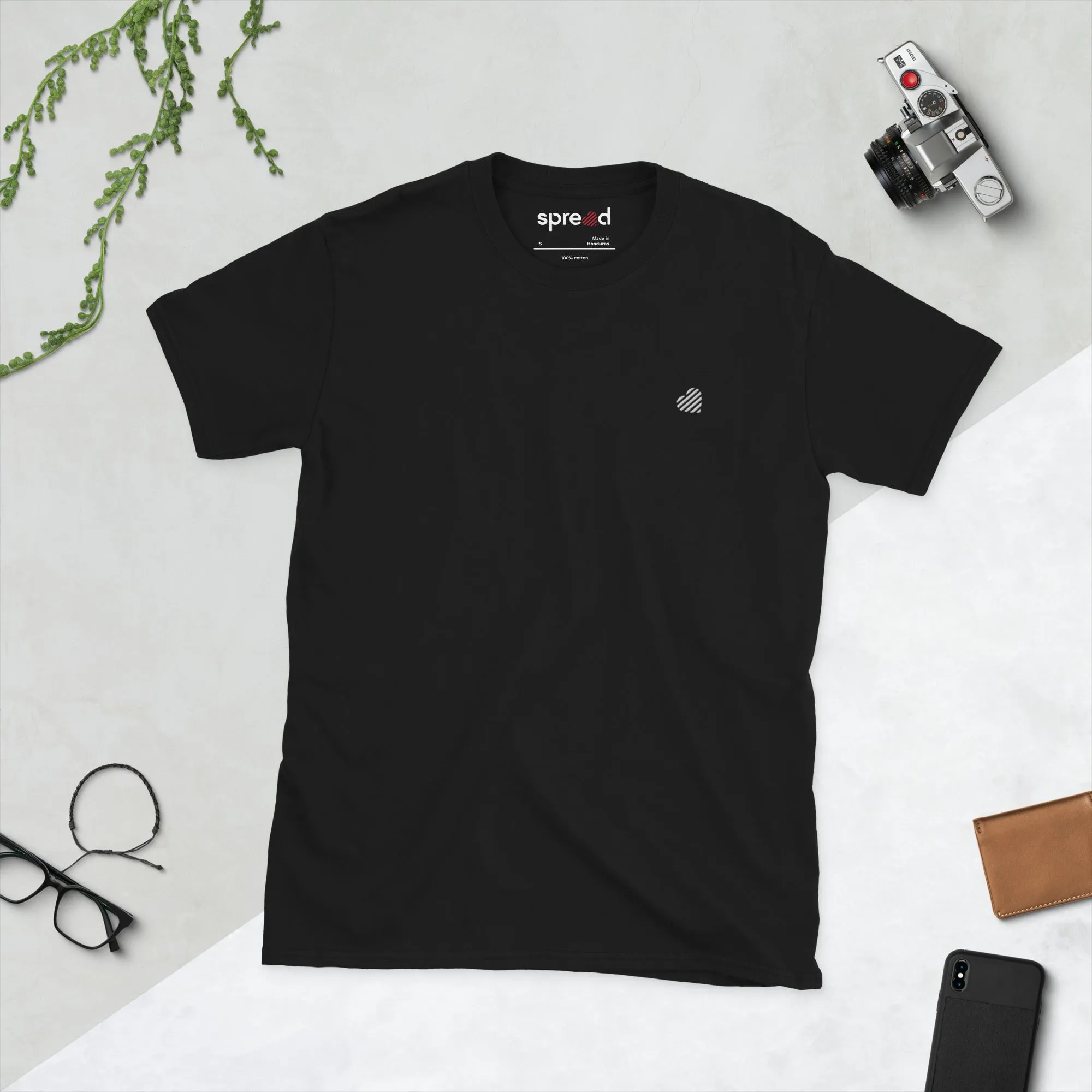 Basics T-Shirt