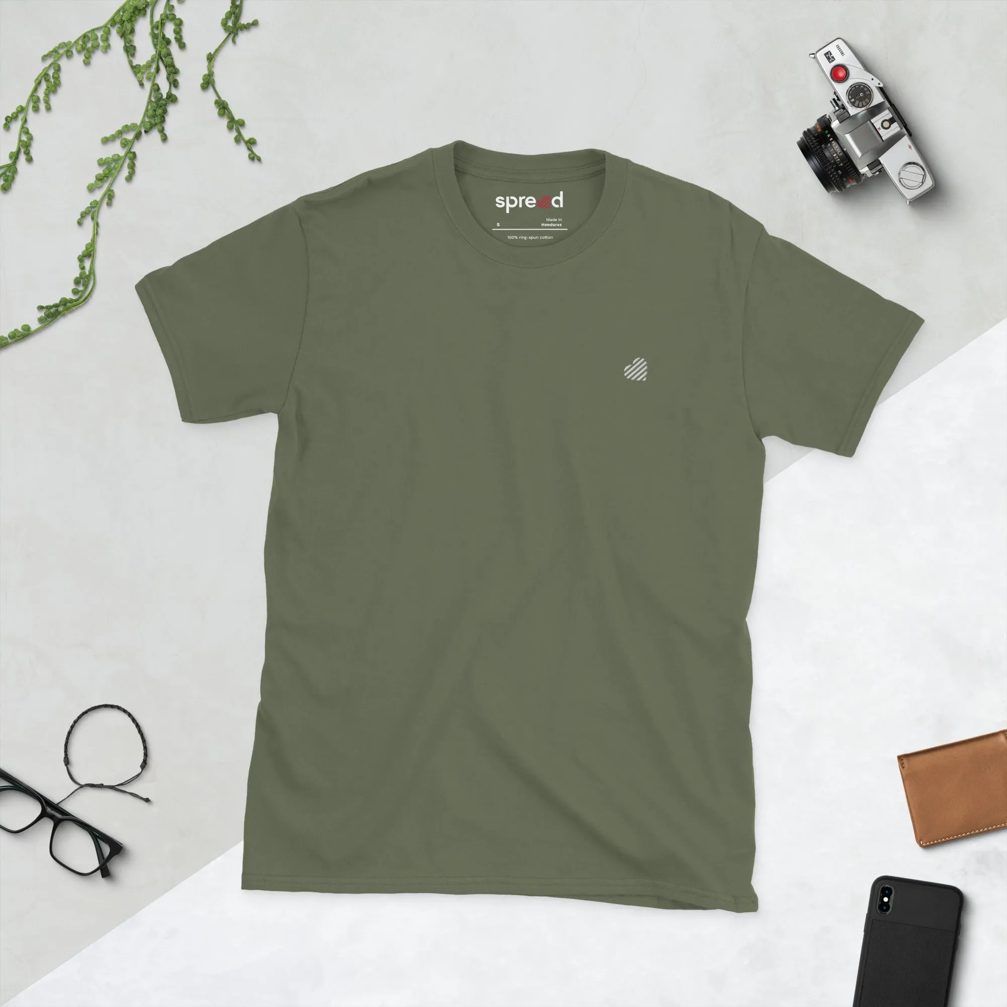 Basics T-Shirt