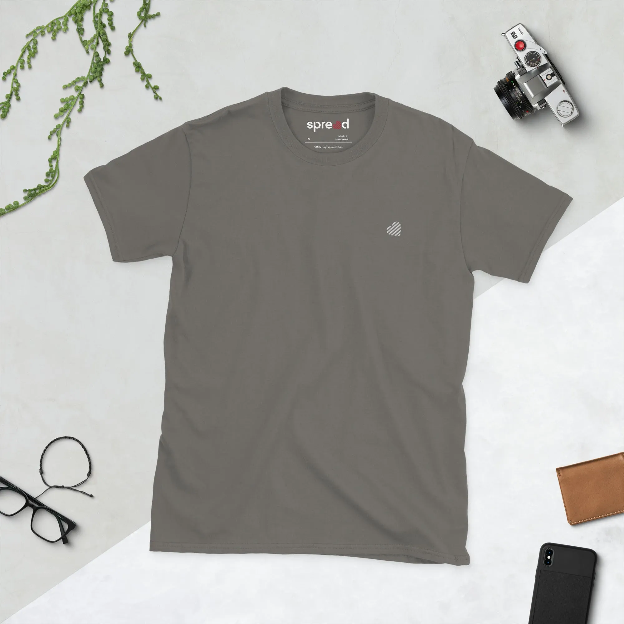 Basics T-Shirt