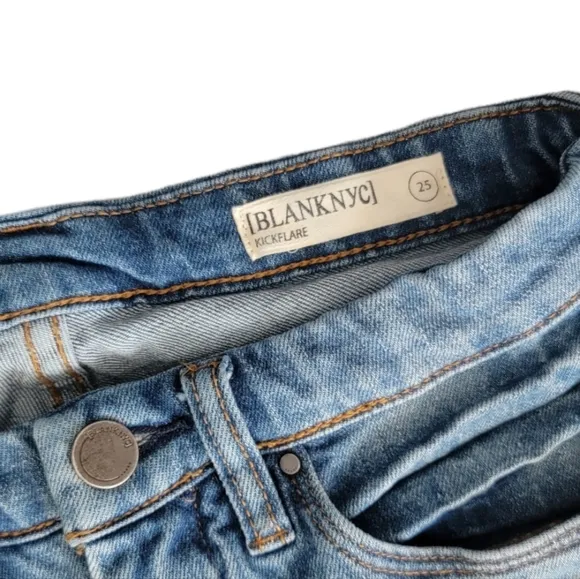 Blank NYC KickFlare Distressed Cropped Jeans Size 25