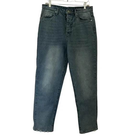 BLANK NYC THE MADISON CROP JEANS IN LIGHT WASH SIZE 30.