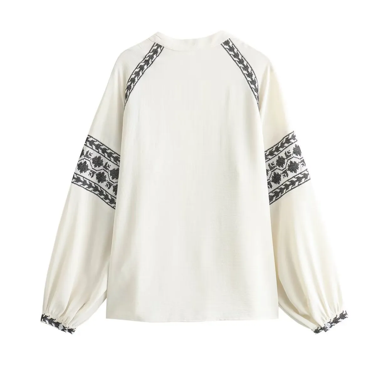 Casual Long-Sleeve Shirt with Embroidery and Color-Block Design, Stylish and Comfortable Top S-240804-23