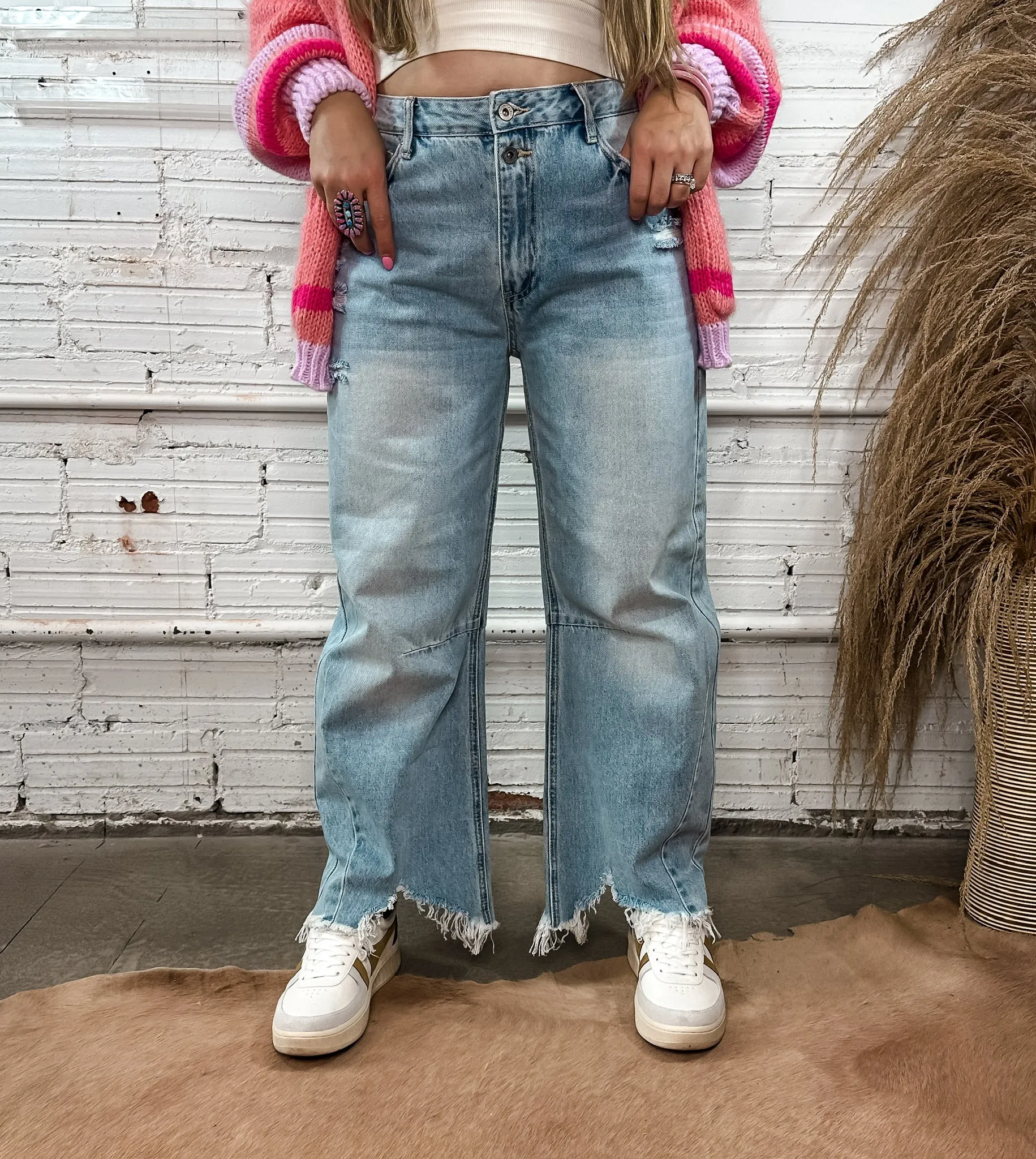 City Wide Barrel Jeans - Light Wash