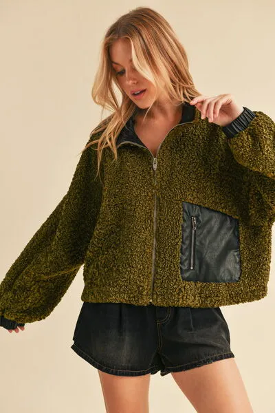 Collared Neck Zip Up Sherpa Jacket in Olive