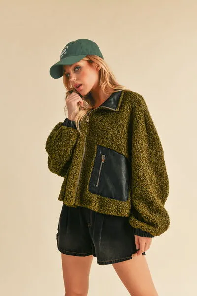 Collared Neck Zip Up Sherpa Jacket in Olive