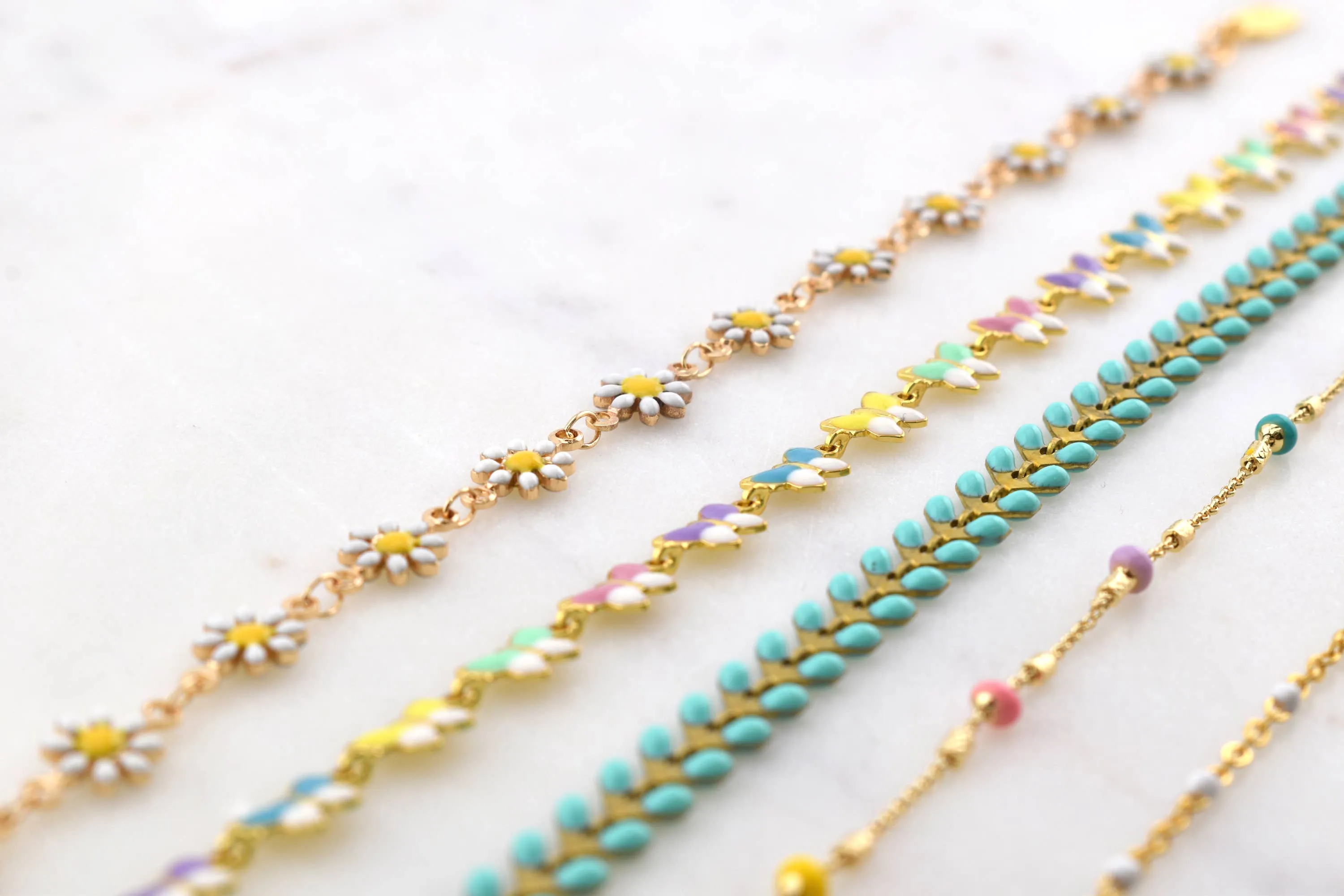 Daisy Enamel Chain Link Bracelet in Gold Plate