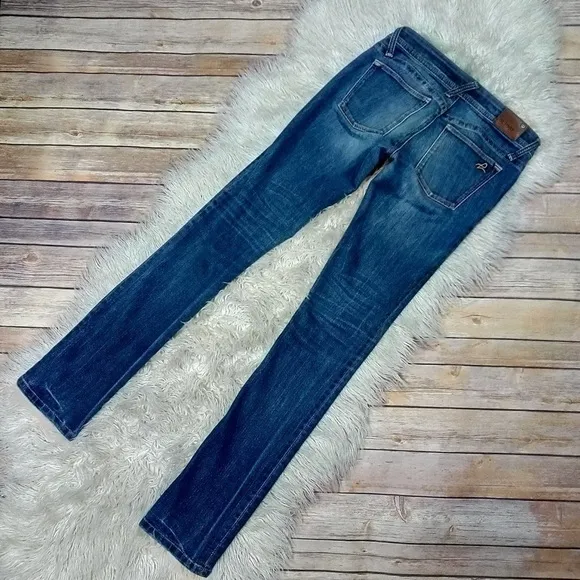 DL1961 | ‘Kate’ Slim Straight Leg Valencia Jeans