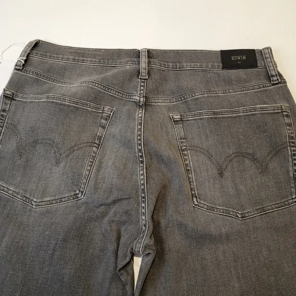 Edwin Bree Slim Straight Crop Raw Hem Jeans Washed Black Size 33 NEW!