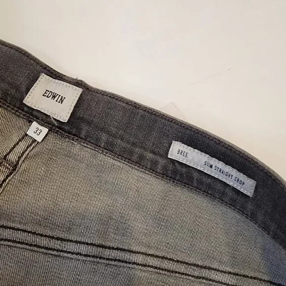 Edwin Bree Slim Straight Crop Raw Hem Jeans Washed Black Size 33 NEW!