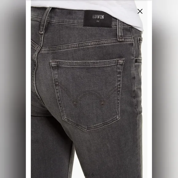 Edwin Bree Slim Straight Crop Raw Hem Jeans Washed Black Size 33 NEW!