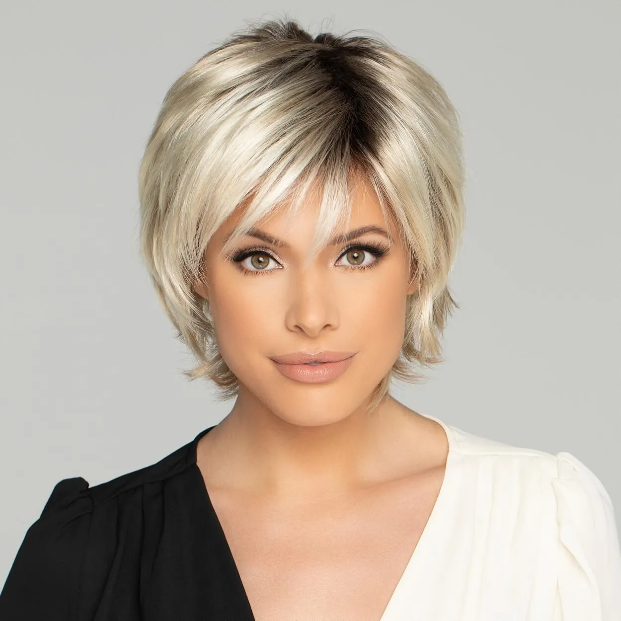 Ellen by Wig Pro (Lace Front-Mono Crown Wig)