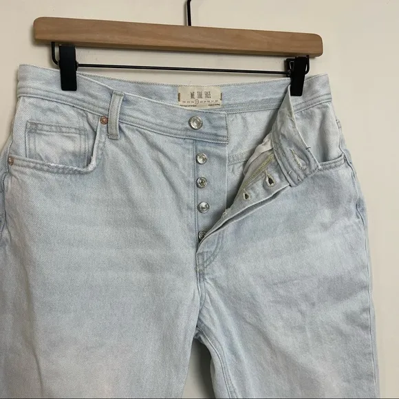 FREE PEOPLE- Maggie Mid-Rise Straight-Leg Jeans Rigid Button Fly Distressed