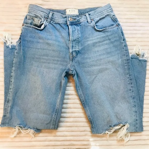 FREE PEOPLE We The Free Maggie Mid Rise Straight Leg Ripped Knee Jean Size 27 4