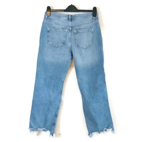 FREE PEOPLE We The Free Maggie Mid Rise Straight Leg Ripped Knee Jean Size 27 4