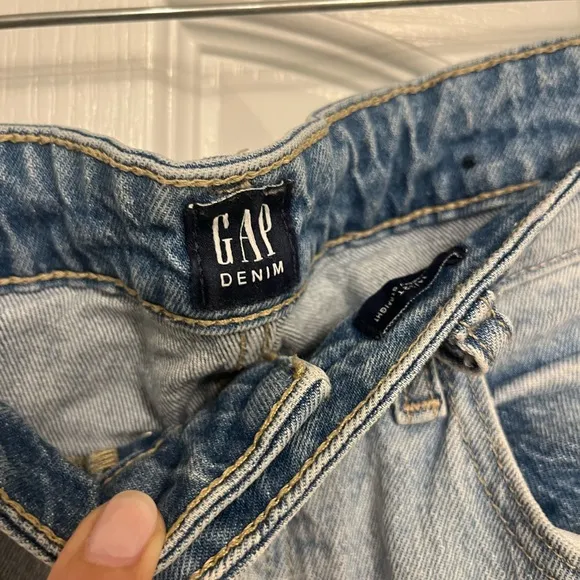 Gap Straight-Leg Distressed Tall Light-Wash Jeans