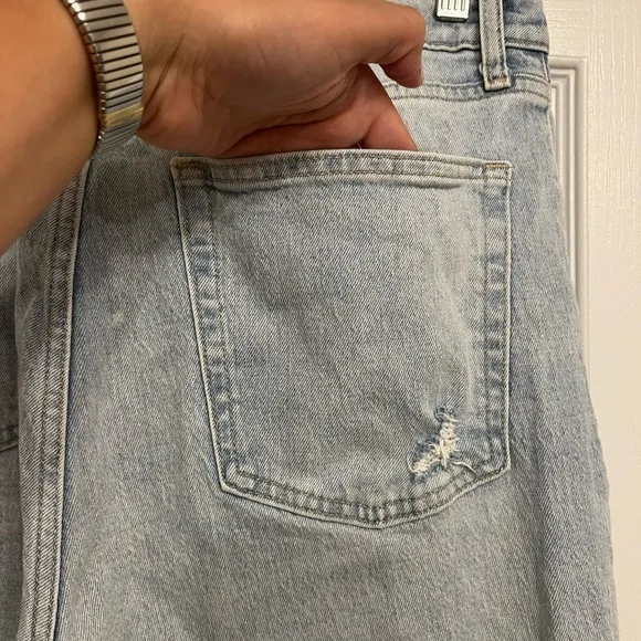 Gap Straight-Leg Distressed Tall Light-Wash Jeans
