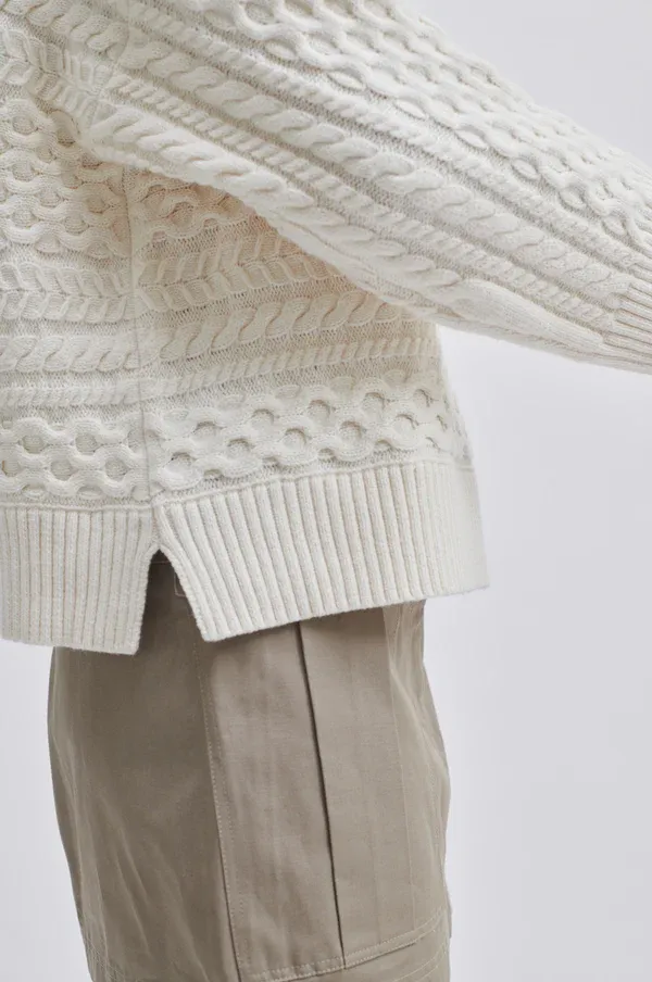 Glava Knit T-Neck - Vaporous White