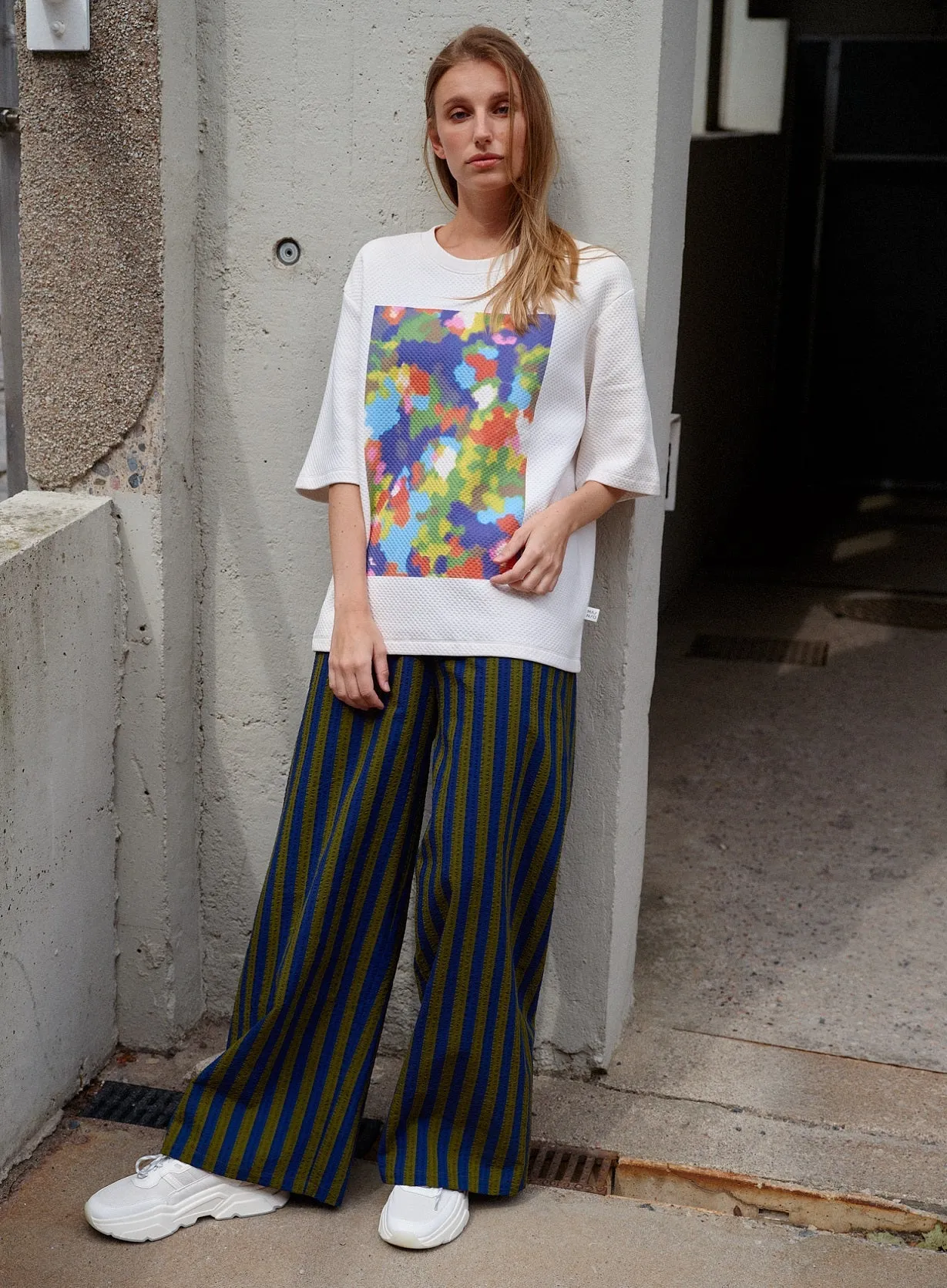 Honeycomb T-shirt White / Flowerfield