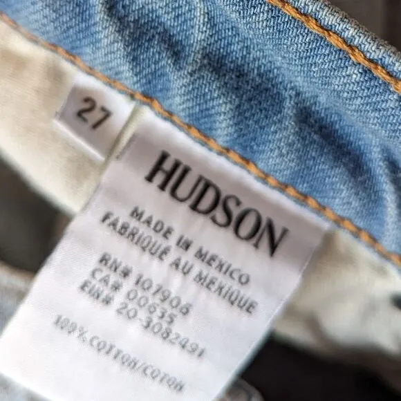 Hudson Jeans Riley Crop Relaxed Straight Jeans in Amplify light wash with stars
