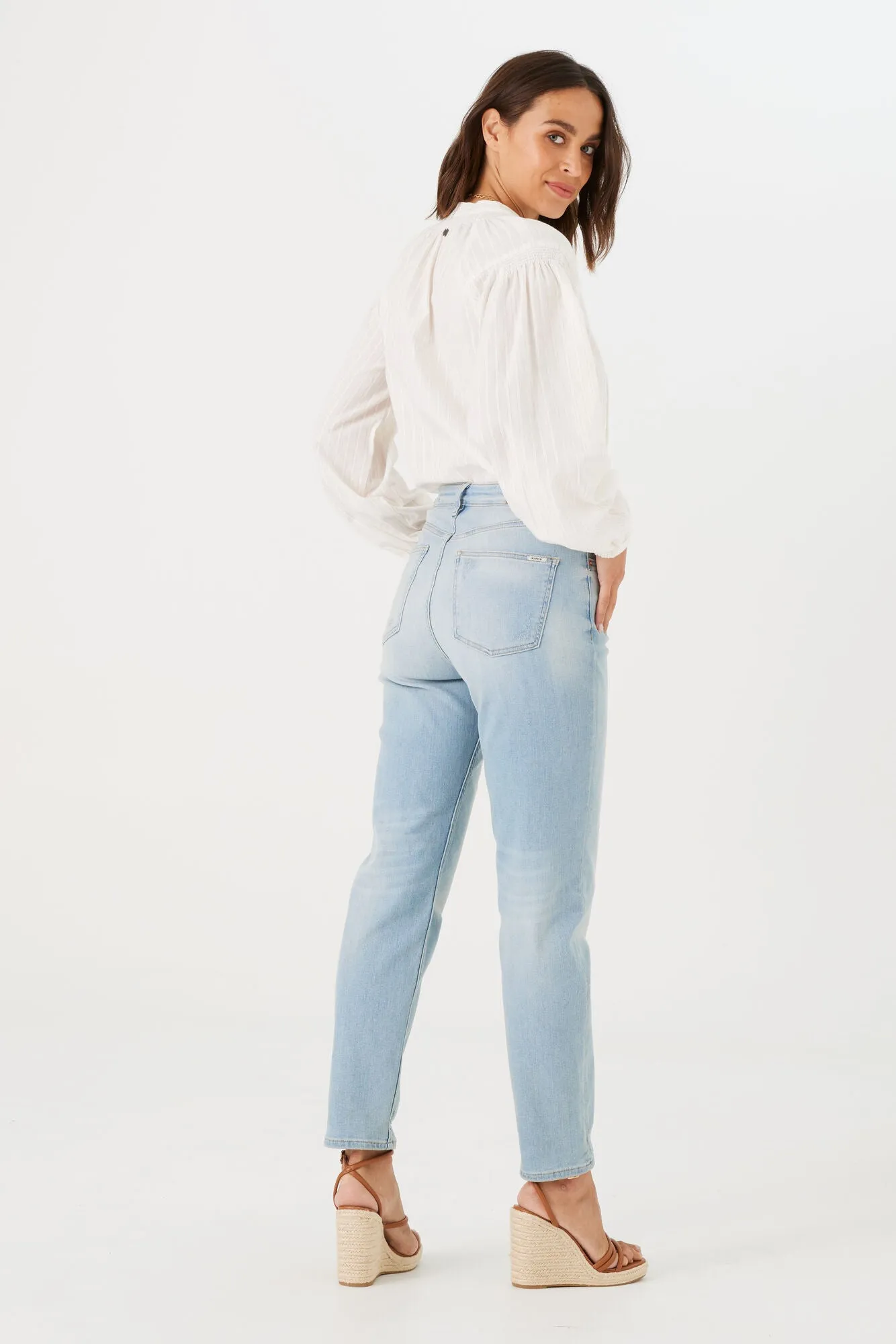 ISABELLA MOM JEAN LIGHT BLUE