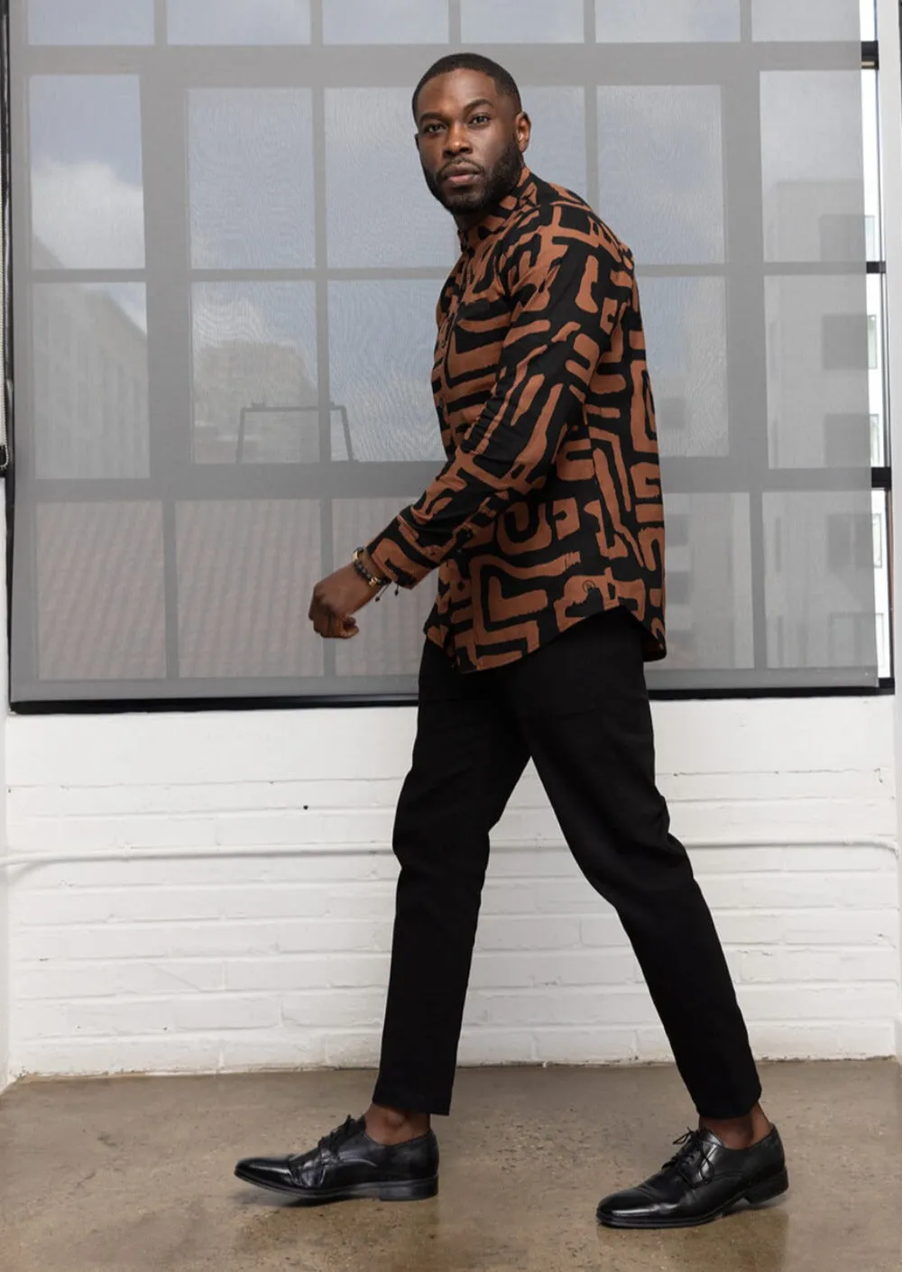 Jamal Men's African Print Mandarin Button-Up Shirt (Espresso Geometric)