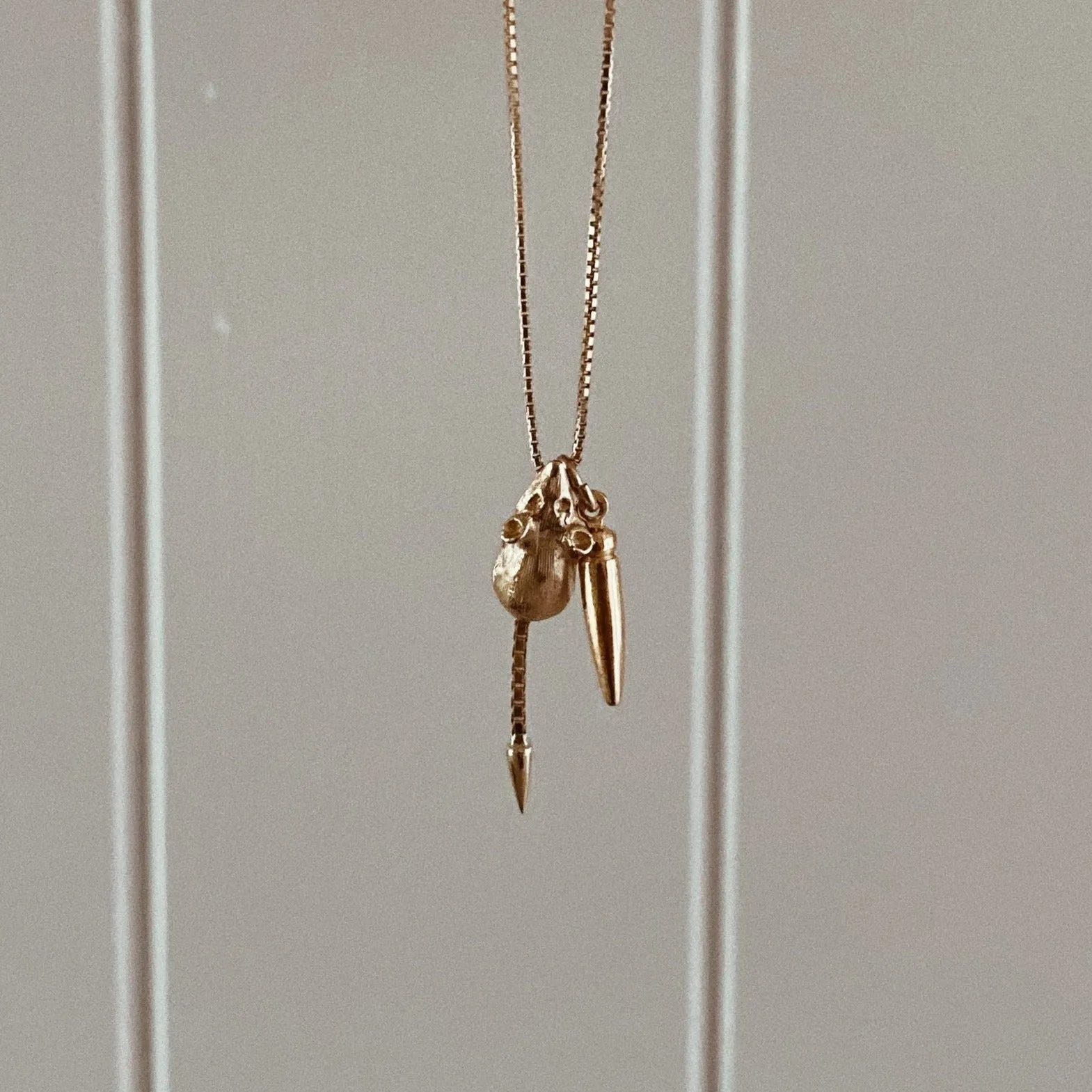 JERRY NECKLACE