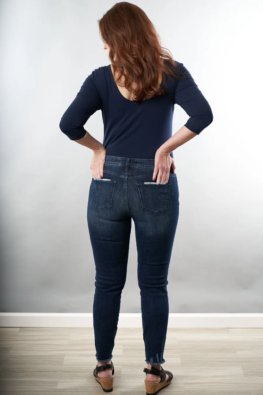 Kan Can Dark Wash Mid Rise Skinny Jeans