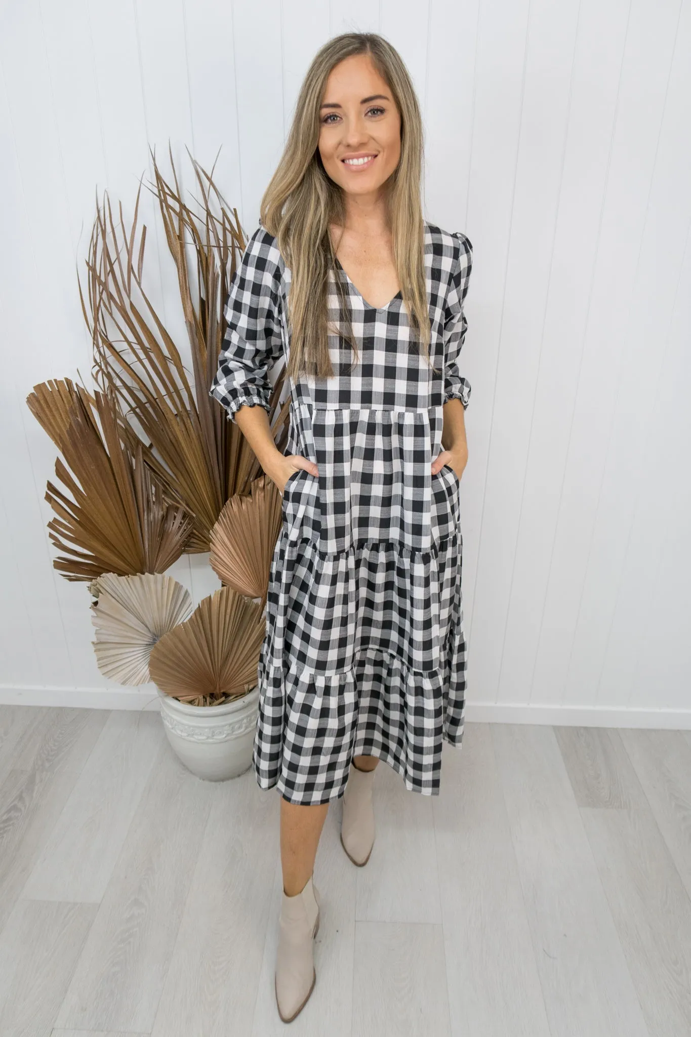 Kovi Dress- Gingham black/white