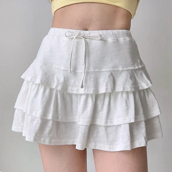 Layered lace lace short skirt