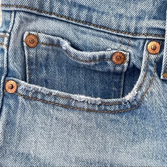 Levi’s Wedgie Jeans size 28