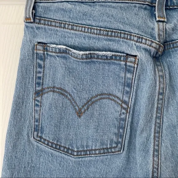Levi’s Wedgie Jeans size 28