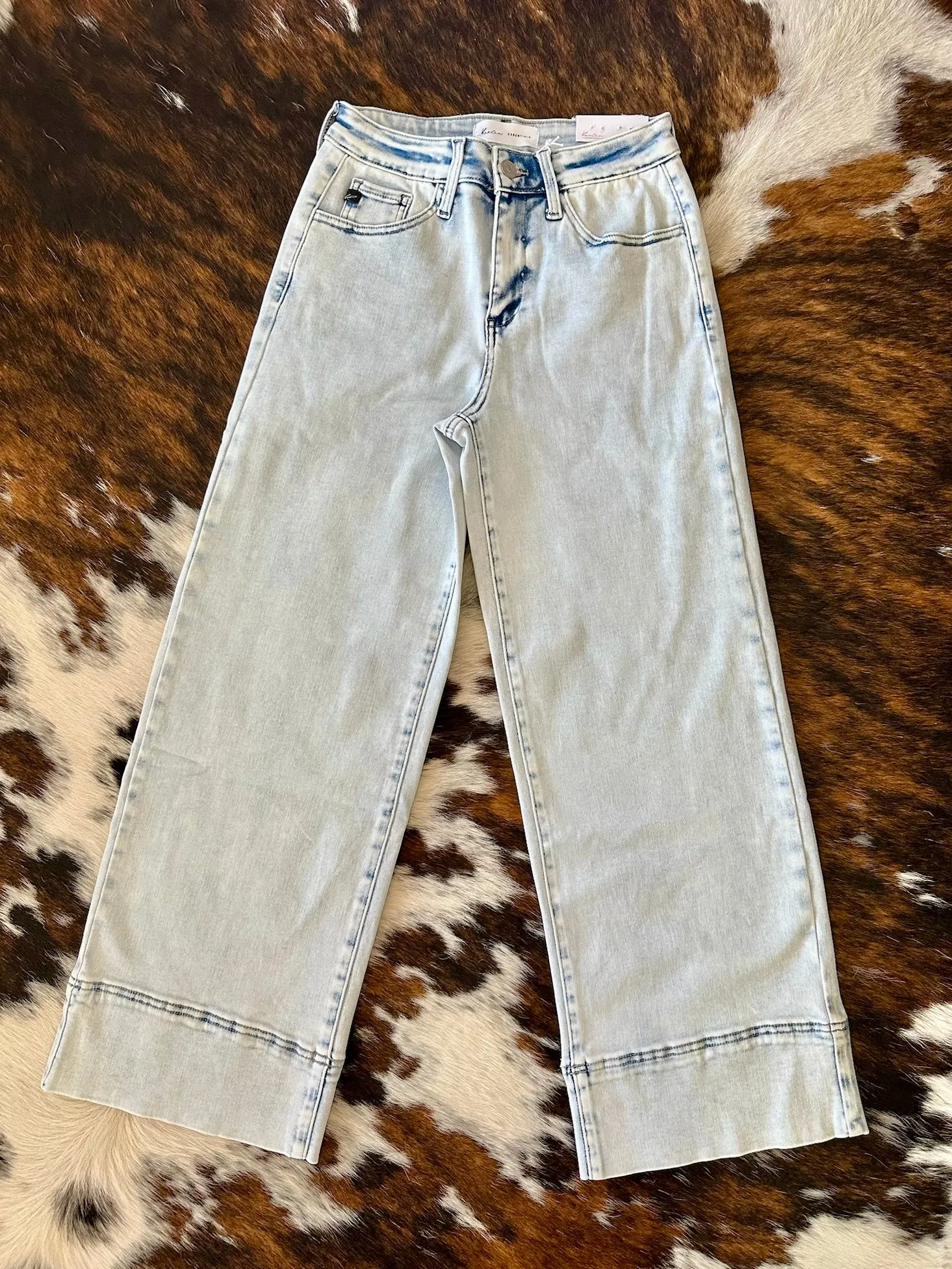 Light Me Up Light Wide Leg KanCan Jeans