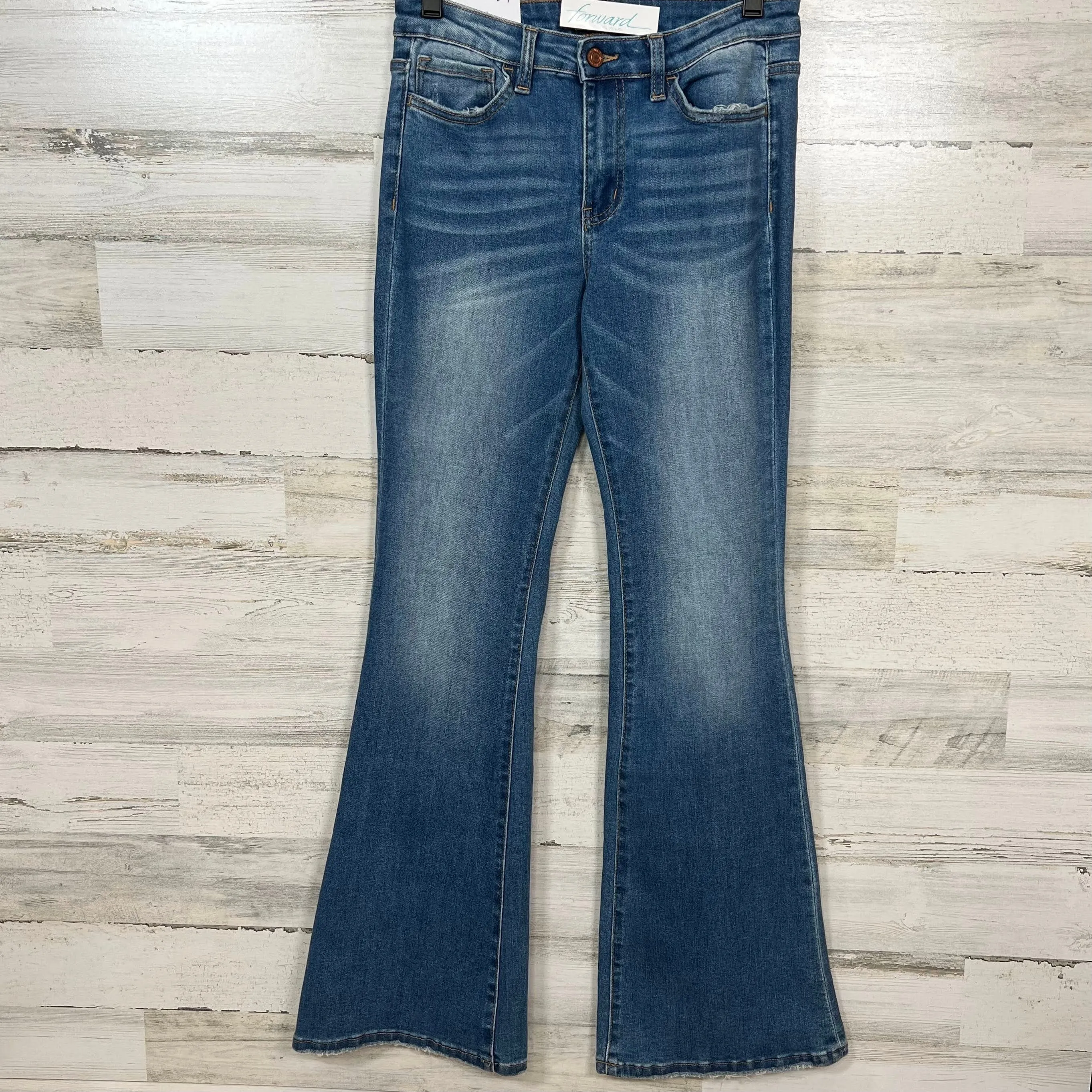 Light wash flare jean