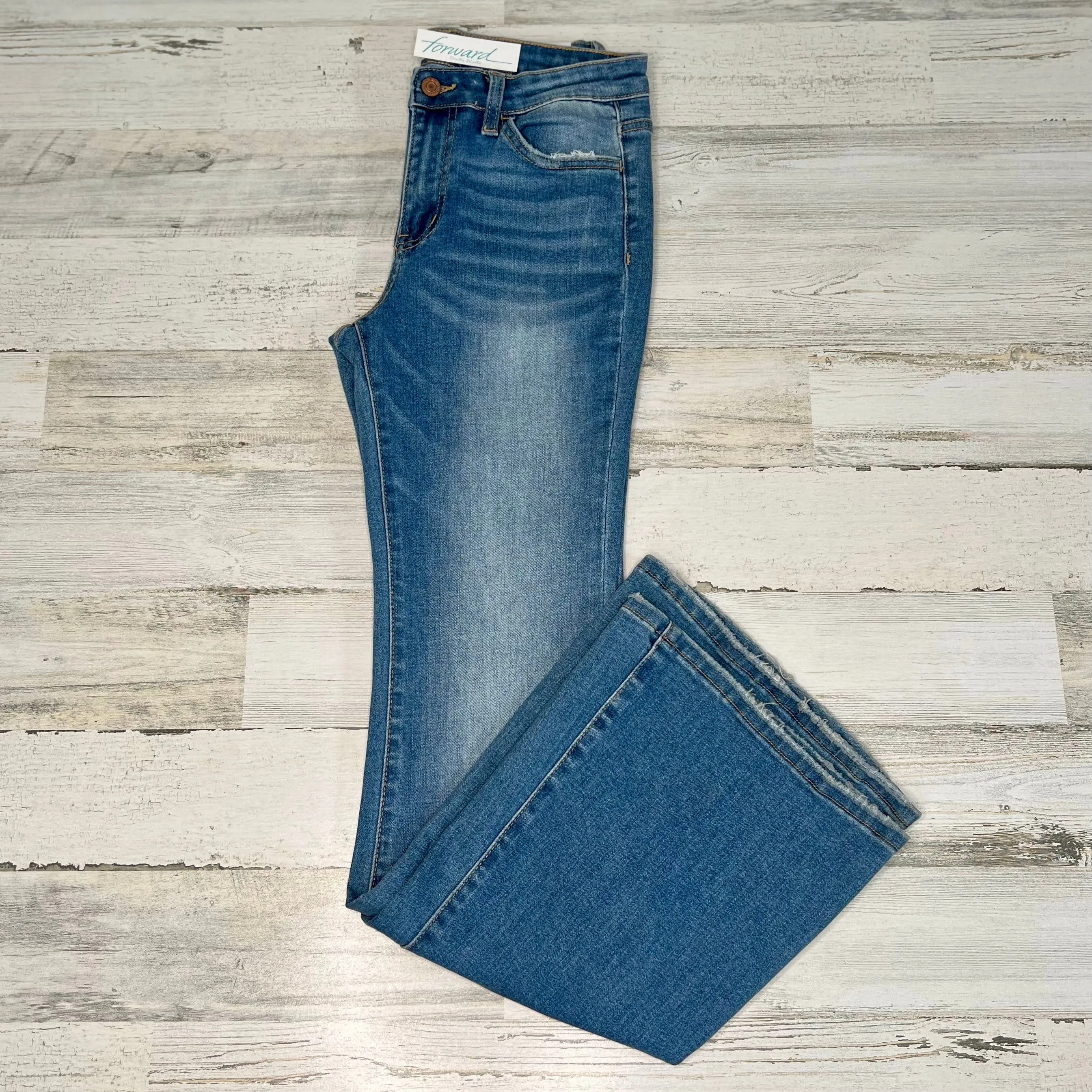 Light wash flare jean