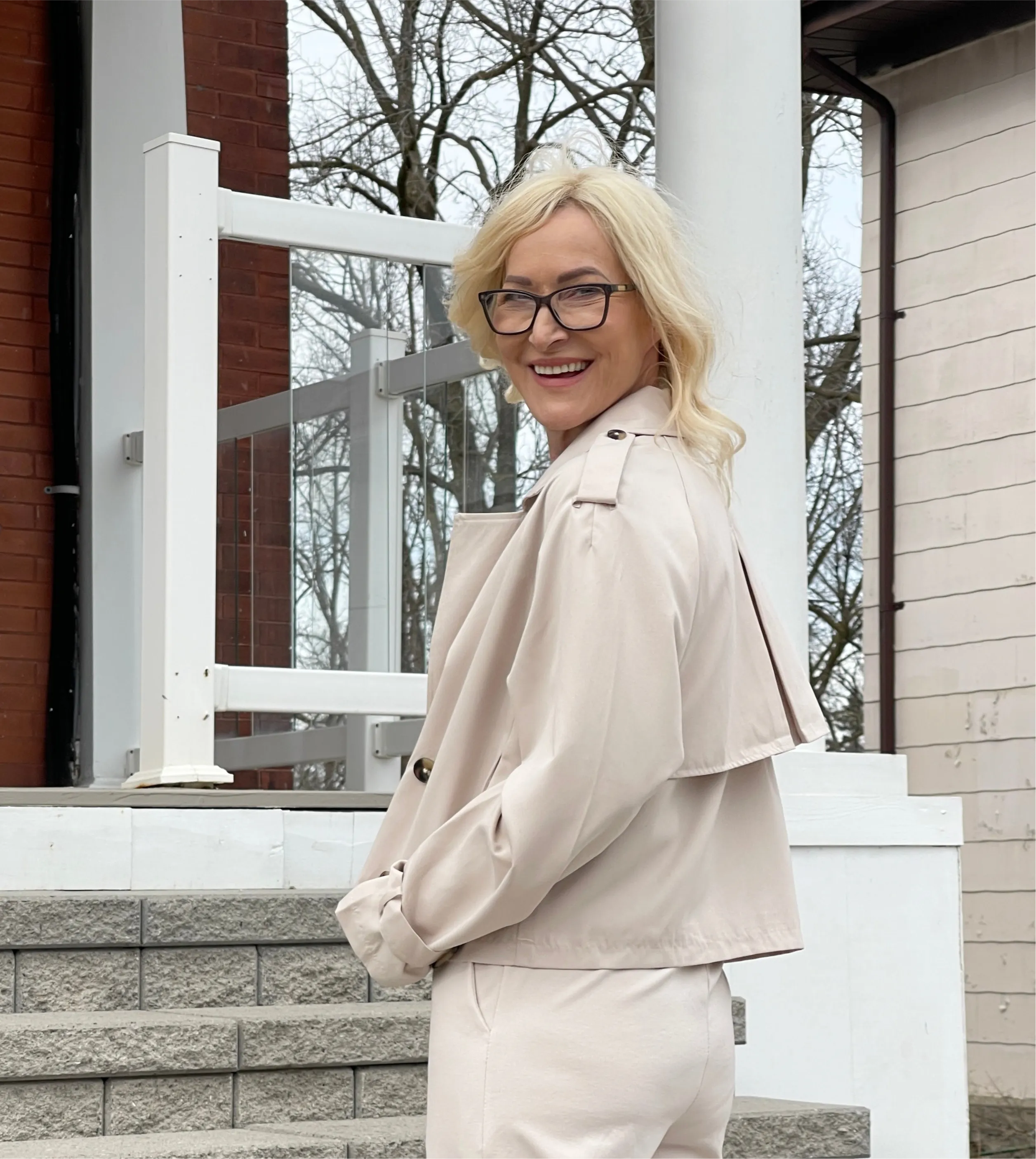 Lindsay Cropped Trench