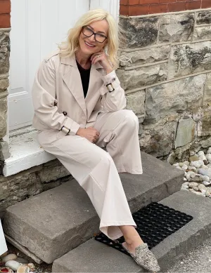 Lindsay Cropped Trench