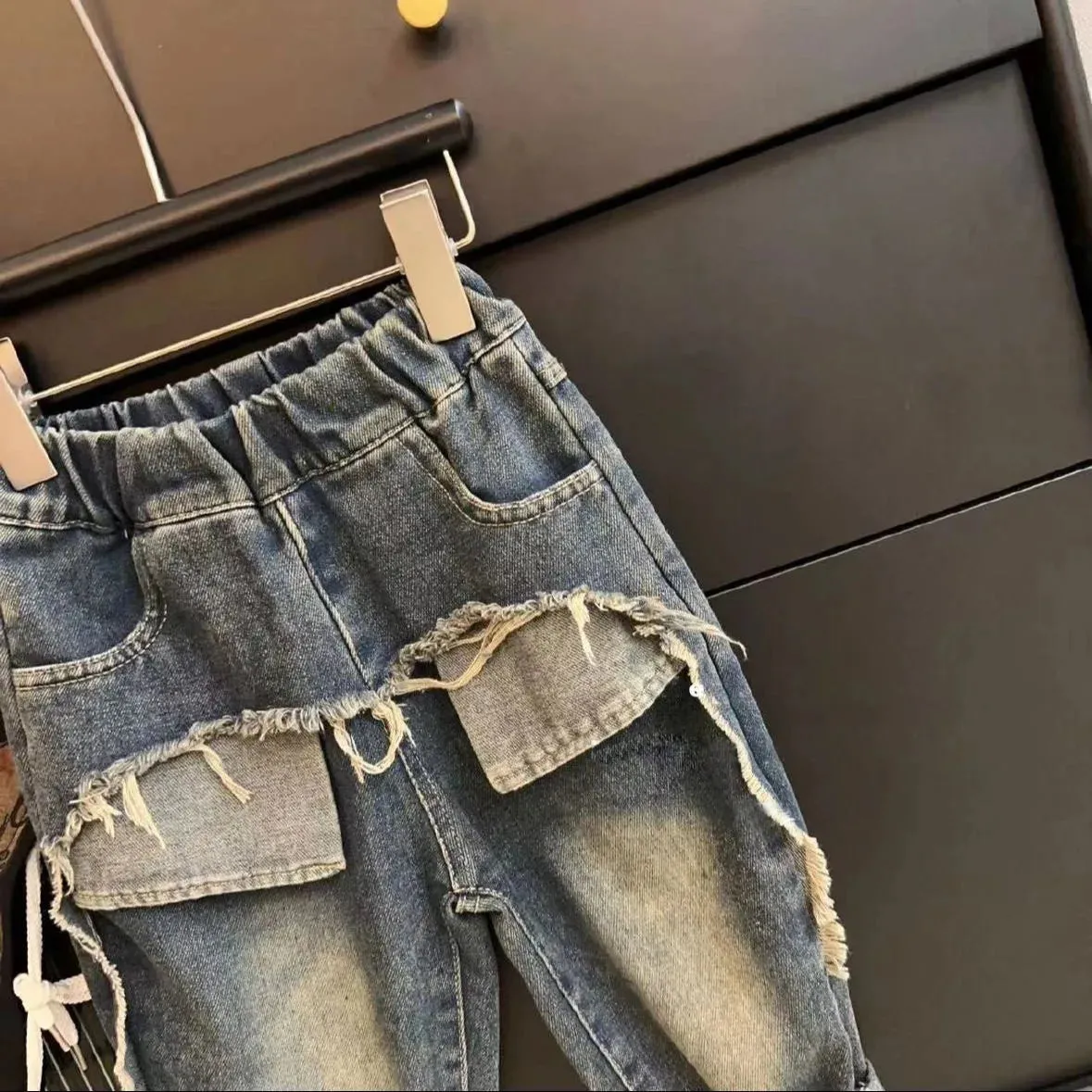 Loose Fit Ripped Jean
