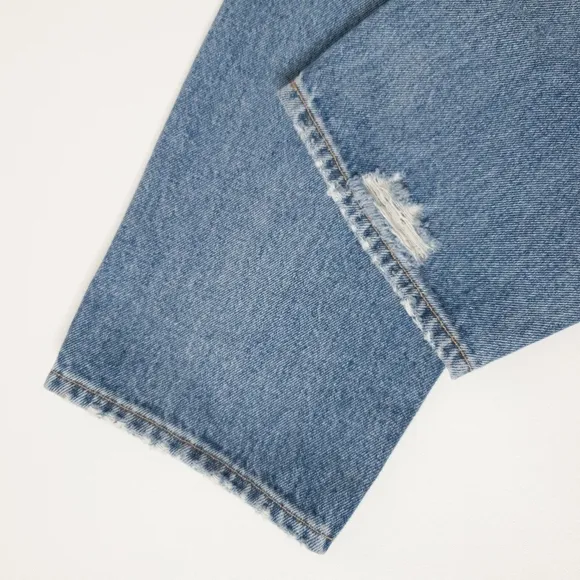 Lovers   Friends Diego High Rise Relaxed Fit Jeans in Paloma Blue Size 3…