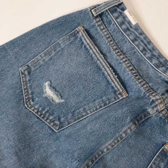 Lovers   Friends Diego High Rise Relaxed Fit Jeans in Paloma Blue Size 3…