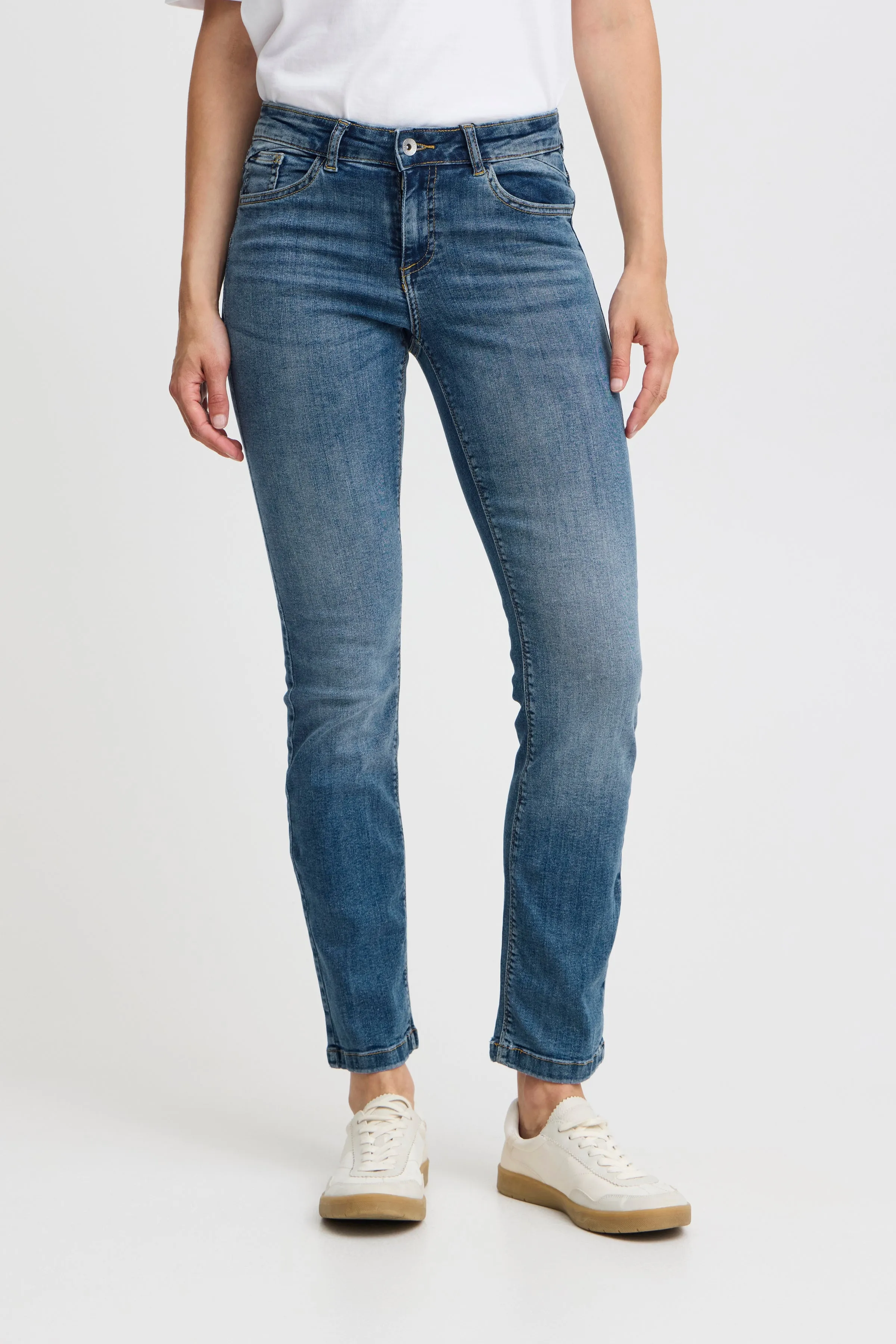 Luni Straight Jean | Light Blue Denim
